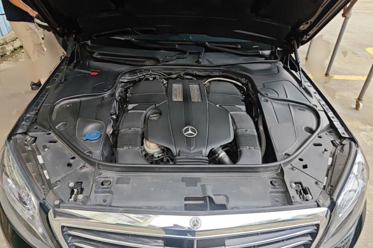 Used Mercedes-Benz S-Class 2014 S 320 L Luxury Model Engine Bay