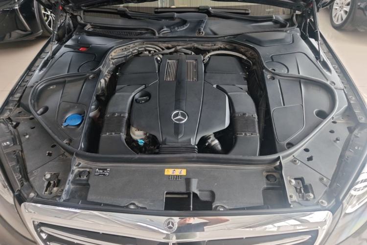 Used Mercedes-Benz S-Class 2014 S 320 L Business Model Engine Bay