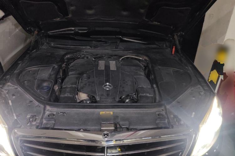 Used Mercedes-Benz S-Class 2014 S 320 L Luxury Model Engine Bay