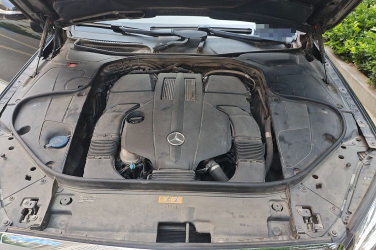 Used Mercedes-Benz S-Class 2014 S 320 L Business Model Engine Bay