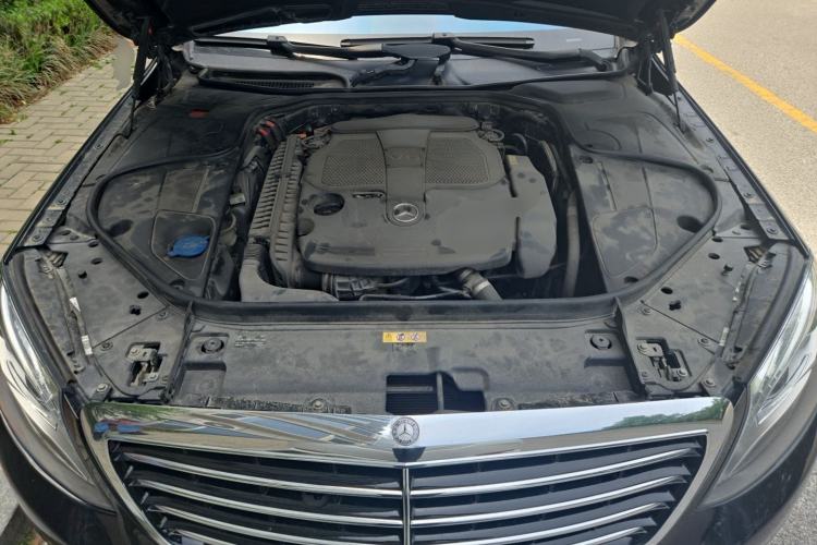 Used Mercedes-Benz S-Class 2014 S 400 L HYBRID Engine Bay