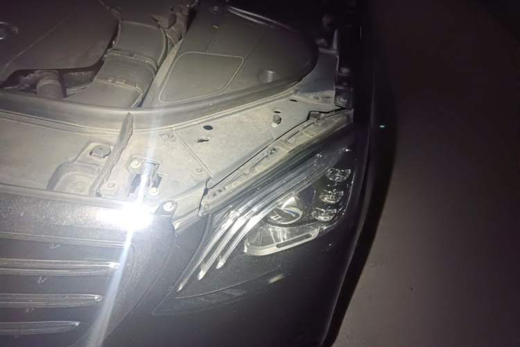 Used Mercedes-Benz S-Class 2014 S 320 L Luxury Model Engine Bay Left