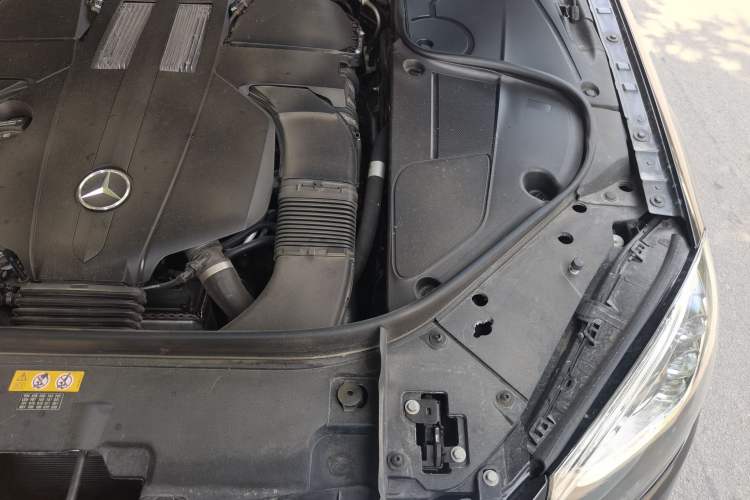 Used Mercedes-Benz S-Class 2014 S 400 L Prestige Edition Engine Bay Left