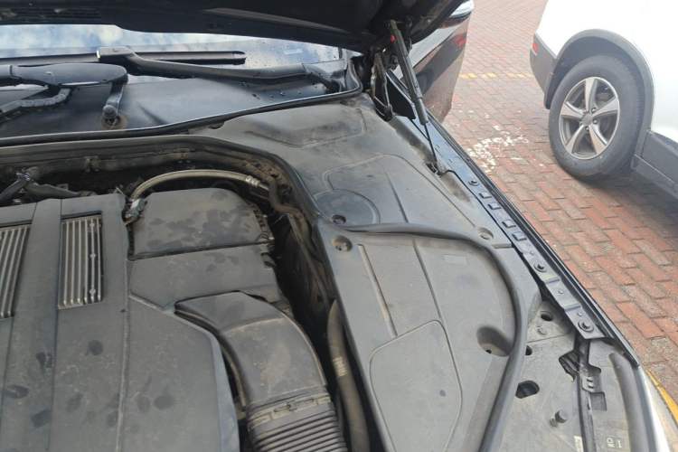 Used Mercedes-Benz S-Class 2014 S 320 L Business Model Engine Bay Left