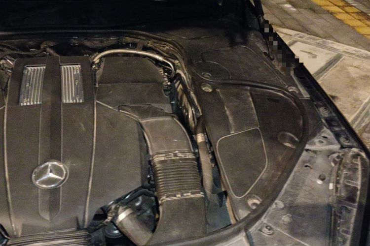 Used Mercedes-Benz S-Class 2014 S 320 L Luxury Model Engine Bay Left