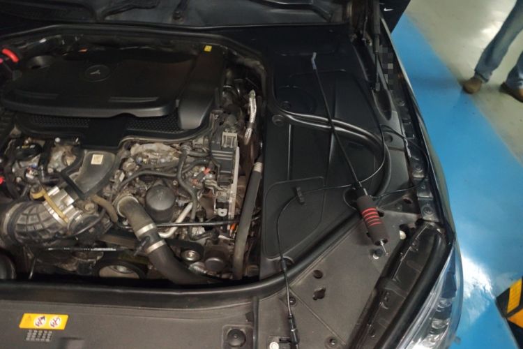 Used Mercedes-Benz S-Class 2014 S 400 L HYBRID Engine Bay Left