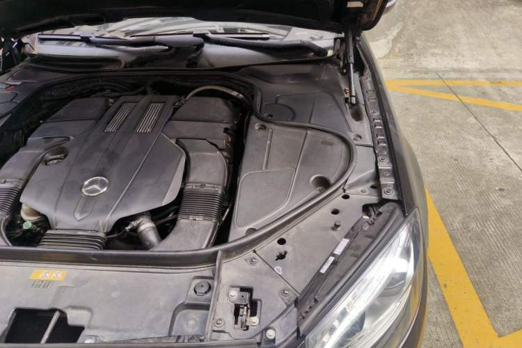 Used Mercedes-Benz S-Class 2014 S 320 L Business Model Engine Bay Left