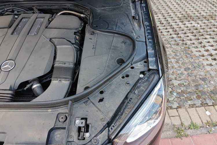 Used Mercedes-Benz S-Class 2014 S 320 L Business Model Engine Bay Left