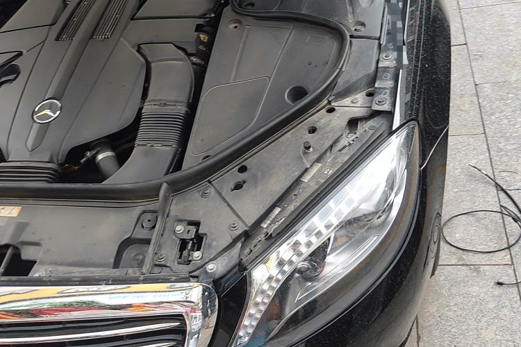 Used Mercedes-Benz S-Class 2014 S 320 L Business Model Engine Bay Left