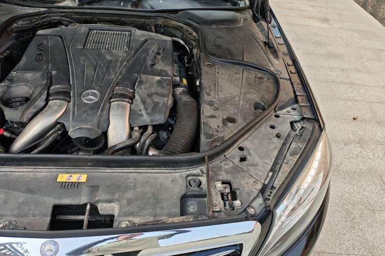 Used Mercedes-Benz S-Class 2014 S 500 L Engine Bay Left