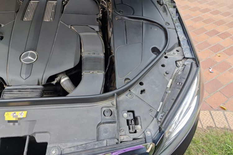 Used Mercedes-Benz S-Class 2014 S 320 L Luxury Model Engine Bay Left