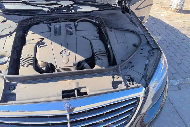 Used Mercedes-Benz S-Class 2014 S 320 L Business Model Engine Bay Left