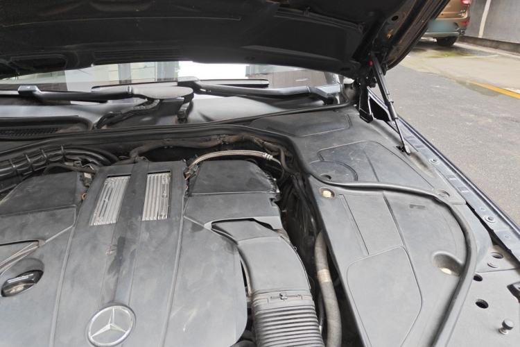 Used Mercedes-Benz S-Class 2014 S 320 L Luxury Model Engine Bay Left