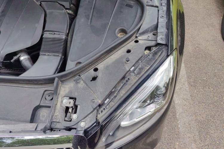 Used Mercedes-Benz S-Class 2014 S 320 L Business Model Engine Bay Left
