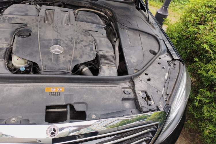Used Mercedes-Benz S-Class 2014 S 400 L Prestige Edition Engine Bay Left