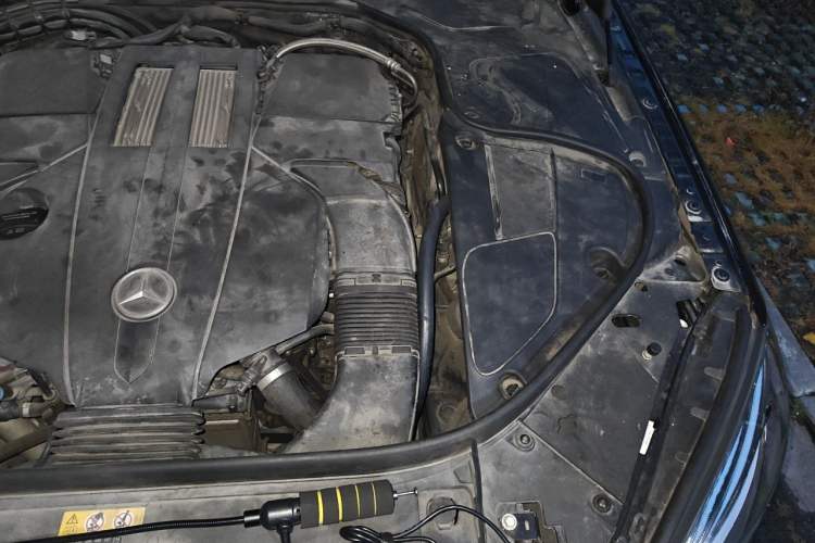 Used Mercedes-Benz S-Class 2014 S 320 L Business Model Engine Bay Left