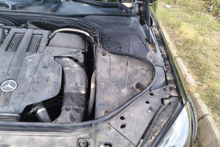 Used Mercedes-Benz S-Class 2014 S 320 L Luxury Model Engine Bay Left