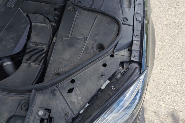 Used Mercedes-Benz S-Class 2014 S 400 L Prestige Edition Engine Bay Left