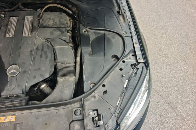 Used Mercedes-Benz S-Class 2014 S 320 L Business Model Engine Bay Left