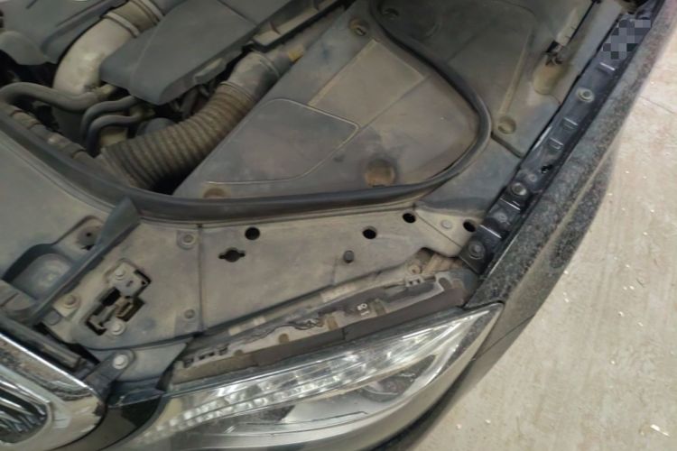Used Mercedes-Benz S-Class 2014 S 500 L 4MATIC Engine Bay Left