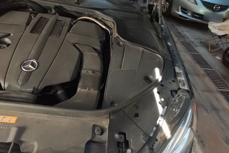 Used Mercedes-Benz S-Class 2014 S 400 L Prestige Edition Engine Bay Left