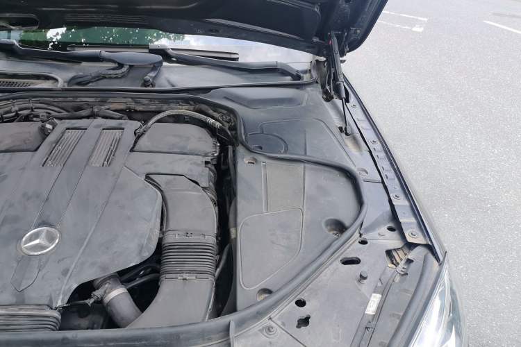 Used Mercedes-Benz S-Class 2014 S 320 L Business Model Engine Bay Left