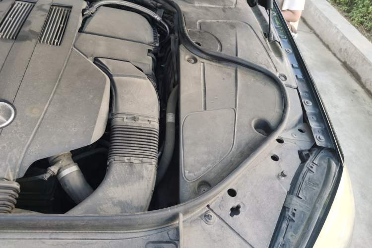 Used Mercedes-Benz S-Class 2014 S 320 L Business Model Engine Bay Left