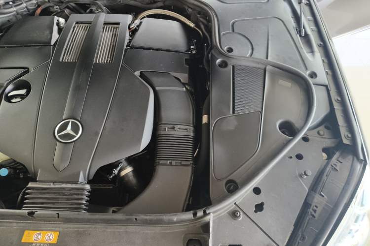 Used Mercedes-Benz S-Class 2014 S 400 L Prestige Edition Engine Bay Left