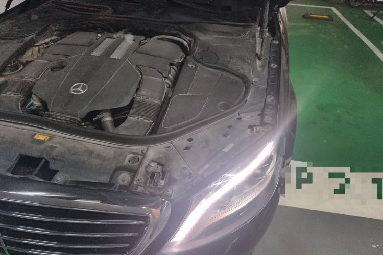 Used Mercedes-Benz S-Class 2014 S 320 L Business Model Engine Bay Left