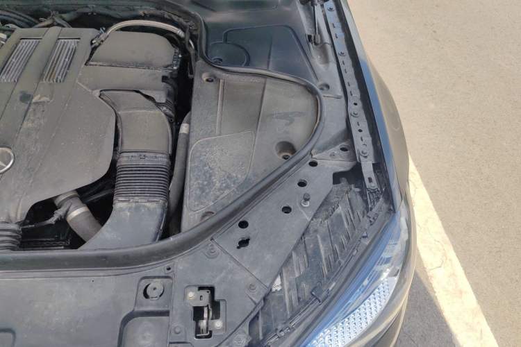 Used Mercedes-Benz S-Class 2014 S 400 L Prestige Edition Engine Bay Left