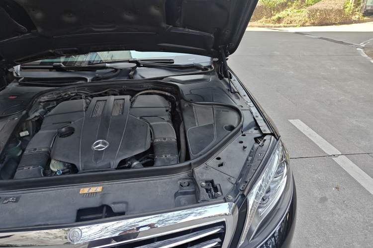 Used Mercedes-Benz S-Class 2014 S 400 L Prestige Edition Engine Bay Left