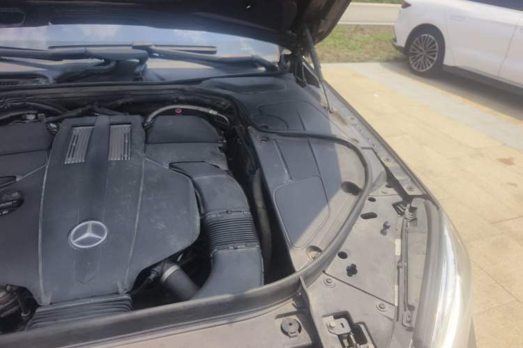 Used Mercedes-Benz S-Class 2014 S 400 L Prestige Edition Engine Bay Left
