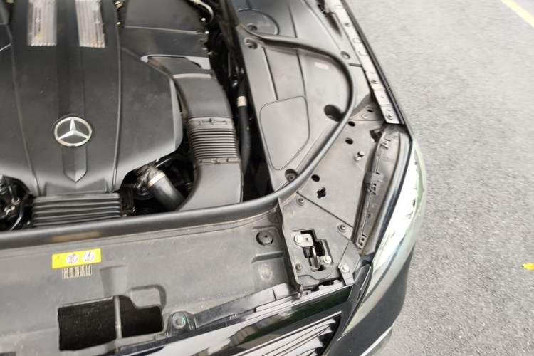 Used Mercedes-Benz S-Class 2014 S 320 L Business Model Engine Bay Left