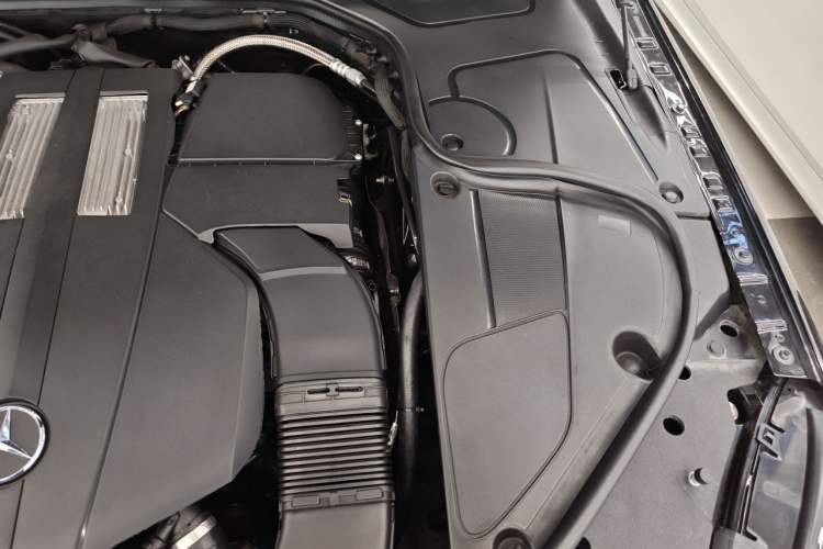 Used Mercedes-Benz S-Class 2014 S 320 L Business Model Engine Bay Left