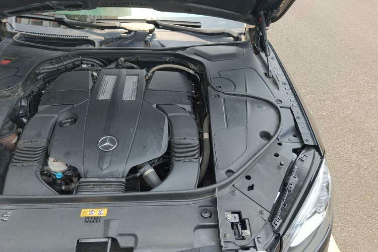 Used Mercedes-Benz S-Class 2014 S 320 L Business Model Engine Bay Left