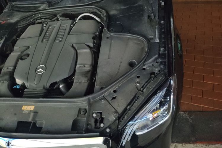 Used Mercedes-Benz S-Class 2014 S 320 L Business Model Engine Bay Left