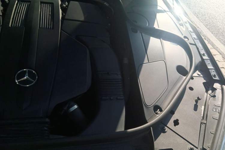 Used Mercedes-Benz S-Class 2014 S 320 L Business Model Engine Bay Left