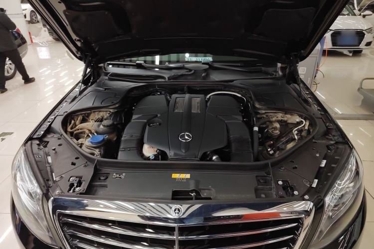 Used Mercedes-Benz S-Class 2014 S 320 L Business Model Engine Bay