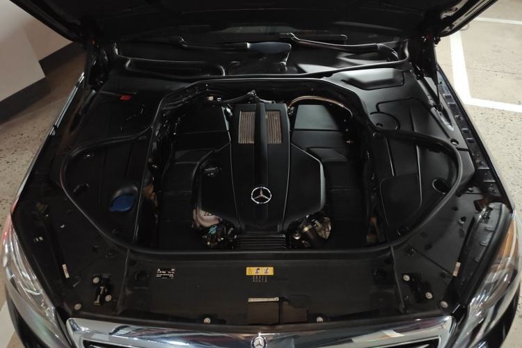 Used Mercedes-Benz S-Class 2014 S 320 L Business Model Engine Bay