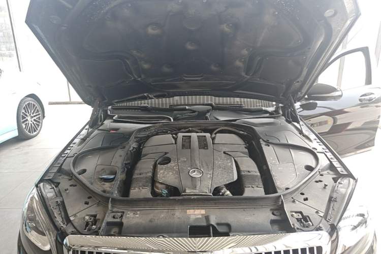 Used Mercedes-Benz S-Class 2014 S 320 L Business Model Engine Bay