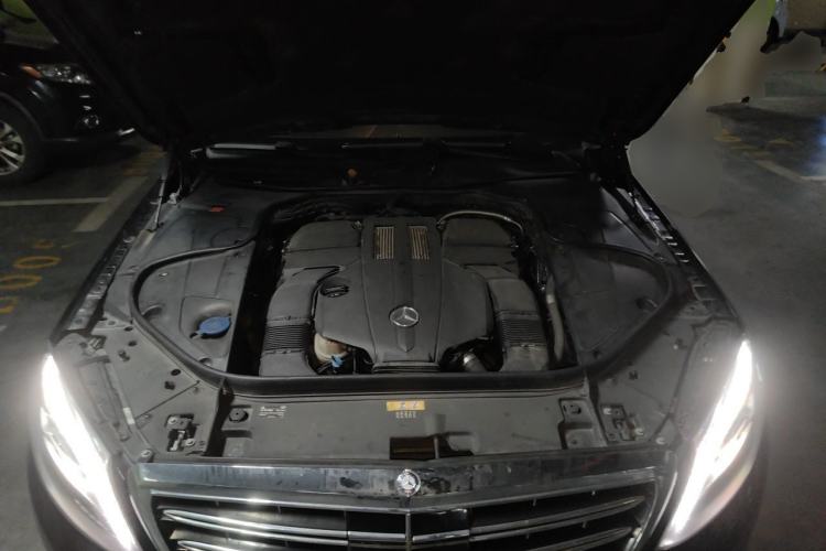 Used Mercedes-Benz S-Class 2014 S 320 L Luxury Model Engine Bay