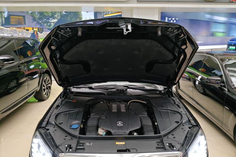 Used Mercedes-Benz S-Class 2014 S 320 L Business Model Engine Bay