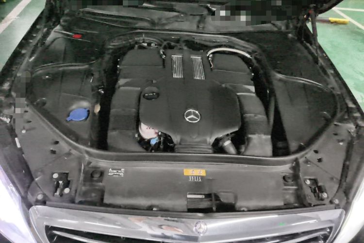 Used Mercedes-Benz S-Class 2014 S 400 L Luxury Model Engine Bay