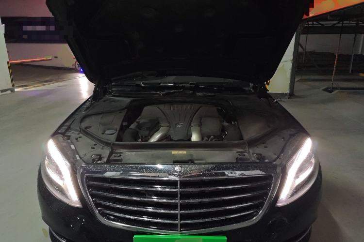 Used Mercedes-Benz S-Class 2014 S 500 L Engine Bay