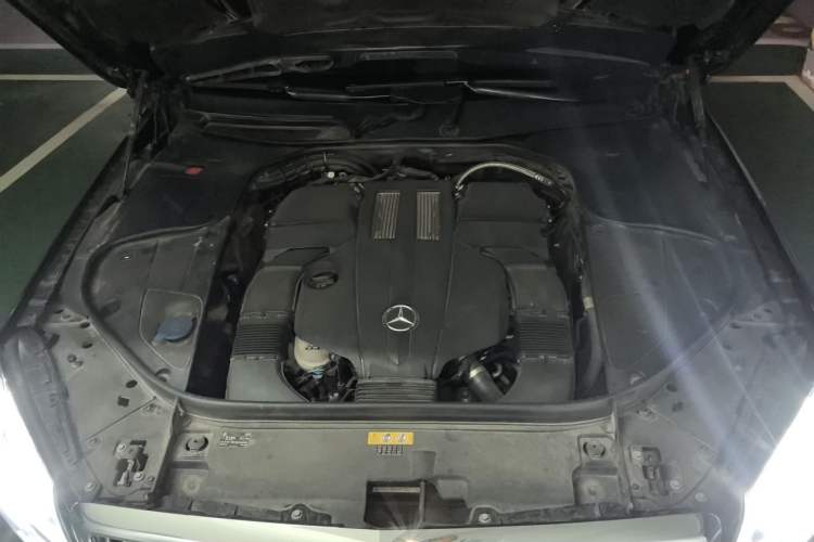 Used Mercedes-Benz S-Class 2014 S 320 L Business Model Engine Bay