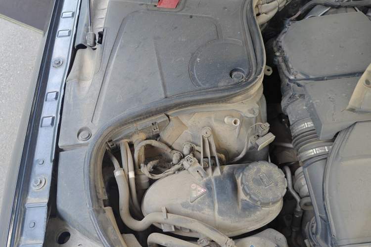 Used Mercedes-Benz S-Class 2014 S 400 L Prestige Edition Engine Bay Right
