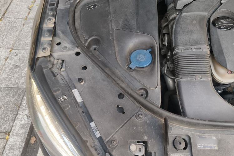 Used Mercedes-Benz S-Class 2014 S 320 L Business Model Engine Bay Right