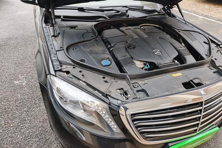 Used Mercedes-Benz S-Class 2014 S 320 L Business Model Engine Bay Right