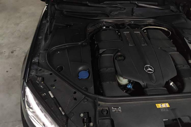 Used Mercedes-Benz S-Class 2014 S 320 L Business Model Engine Bay Right