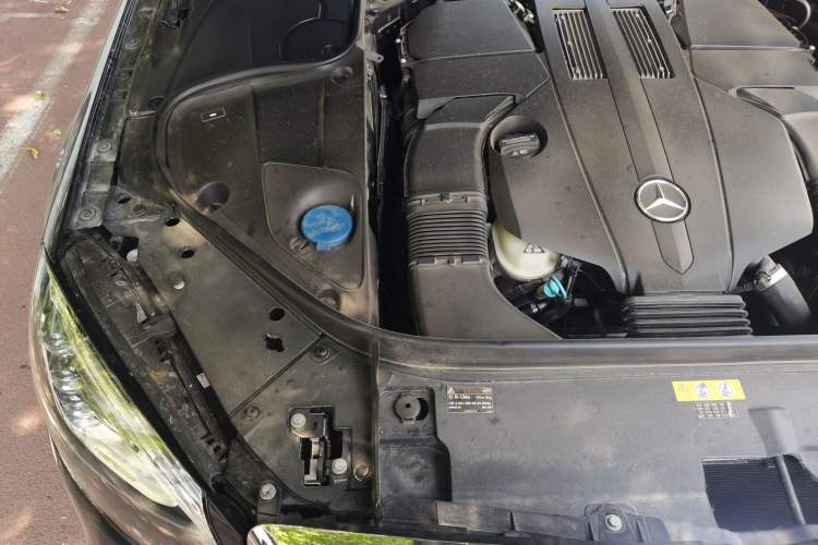 Used Mercedes-Benz S-Class 2014 S 400 L Prestige Edition Engine Bay Right